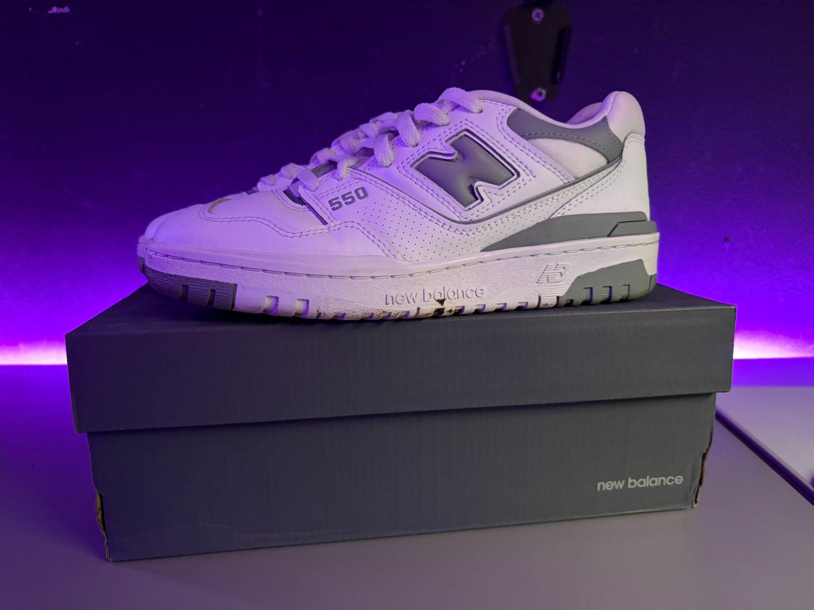 New Balance 550 - Wit / Groen - Maat 40 - Staat 9/10, Ophalen of Verzenden, Zo goed als nieuw, Wit