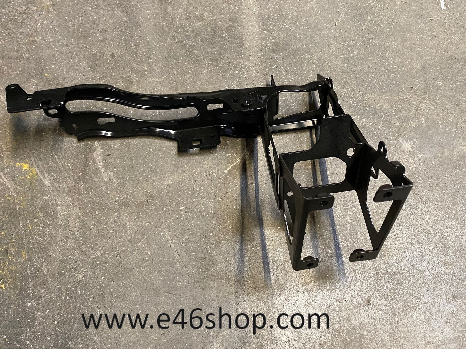 STEUN VOORFRONT BMW RECHTSVOOR OE 51647245792, Auto-onderdelen, Carrosserie en Plaatwerk, -, -, Nieuw, Ophalen of Verzenden