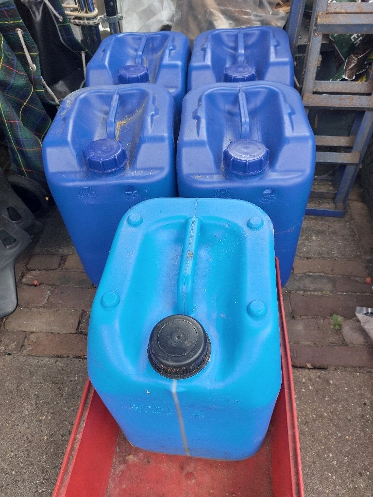Petroleum 5x20liter, Huis en Inrichting, Kachels, Zo goed als nieuw, Petroleumkachel, Overige brandstoffen, Ophalen