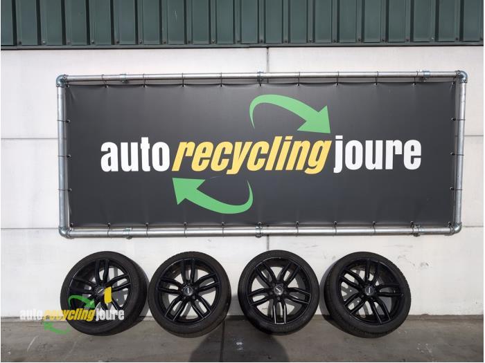 Sportvelgenset + banden van een Audi A5, Gebruikt, -, -, 3 maanden garantie