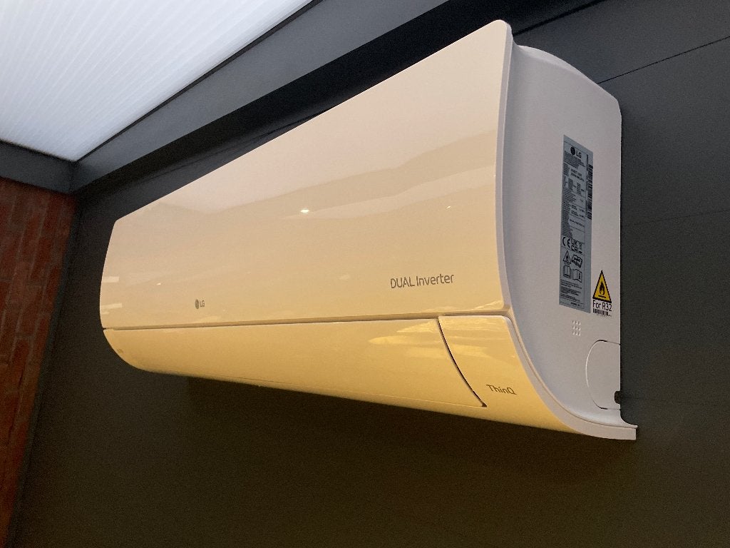 Airco monteur gezocht airco werkt alleen op test modus, Witgoed en Apparatuur, Airco's, Ophalen, Koelen en Ontvochtigen, Minder dan 60 m³