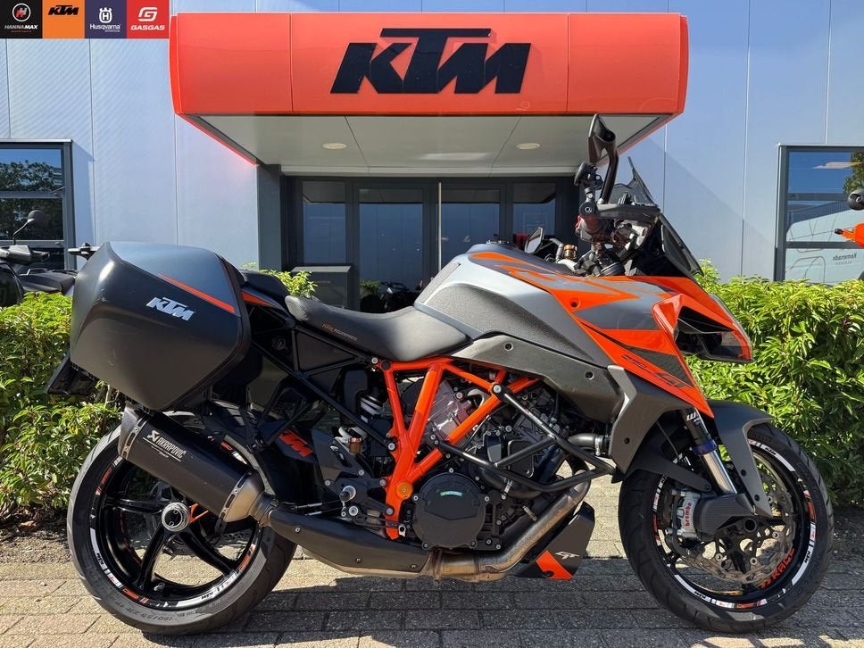 KTM 1290 SUPER DUKE GT (bj 2023), 2 cilinders, KTM, Motorrijbewijs A, Bedrijf