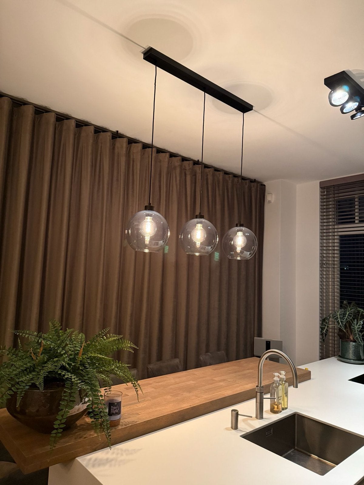 Straluma hanglamp met 3 smoke glazen bollen, Ophalen, Zo goed als nieuw, Glas, 75 cm of meer