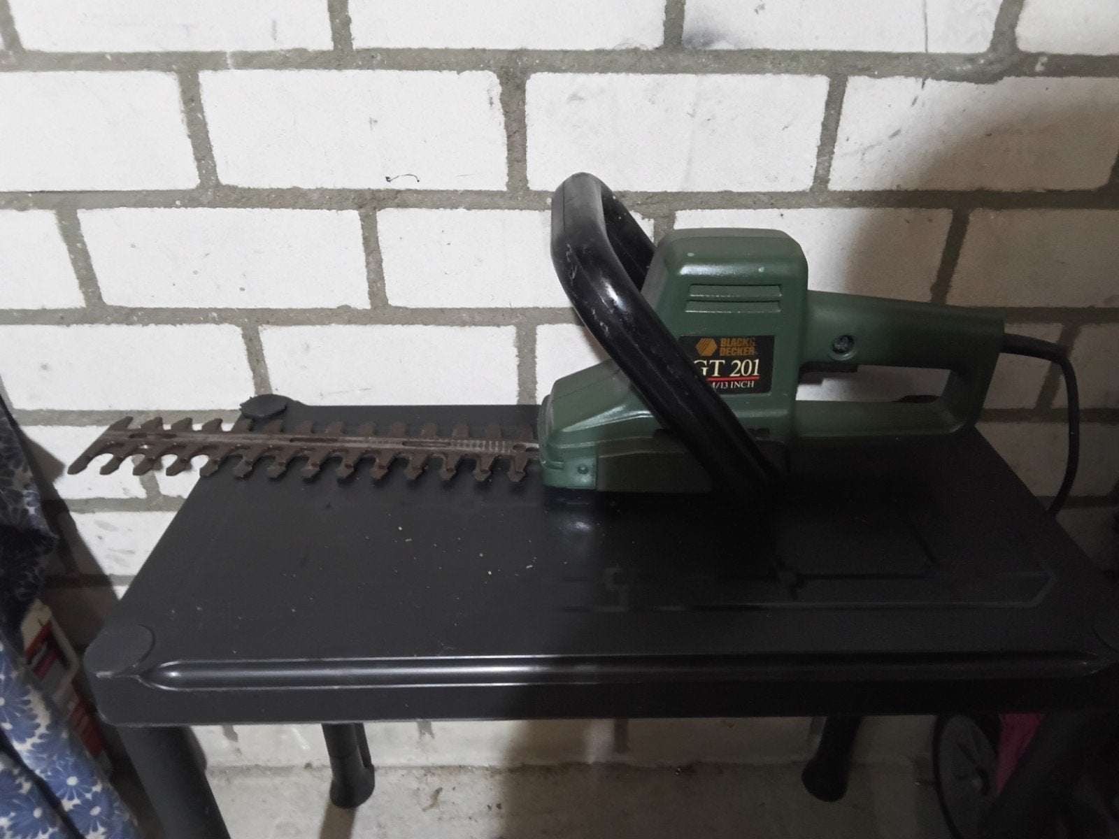 Black & Decker GT 201 heggenschaar - 33 cm, Ophalen of Verzenden, Gebruikt, Elektrisch, Black & Decker