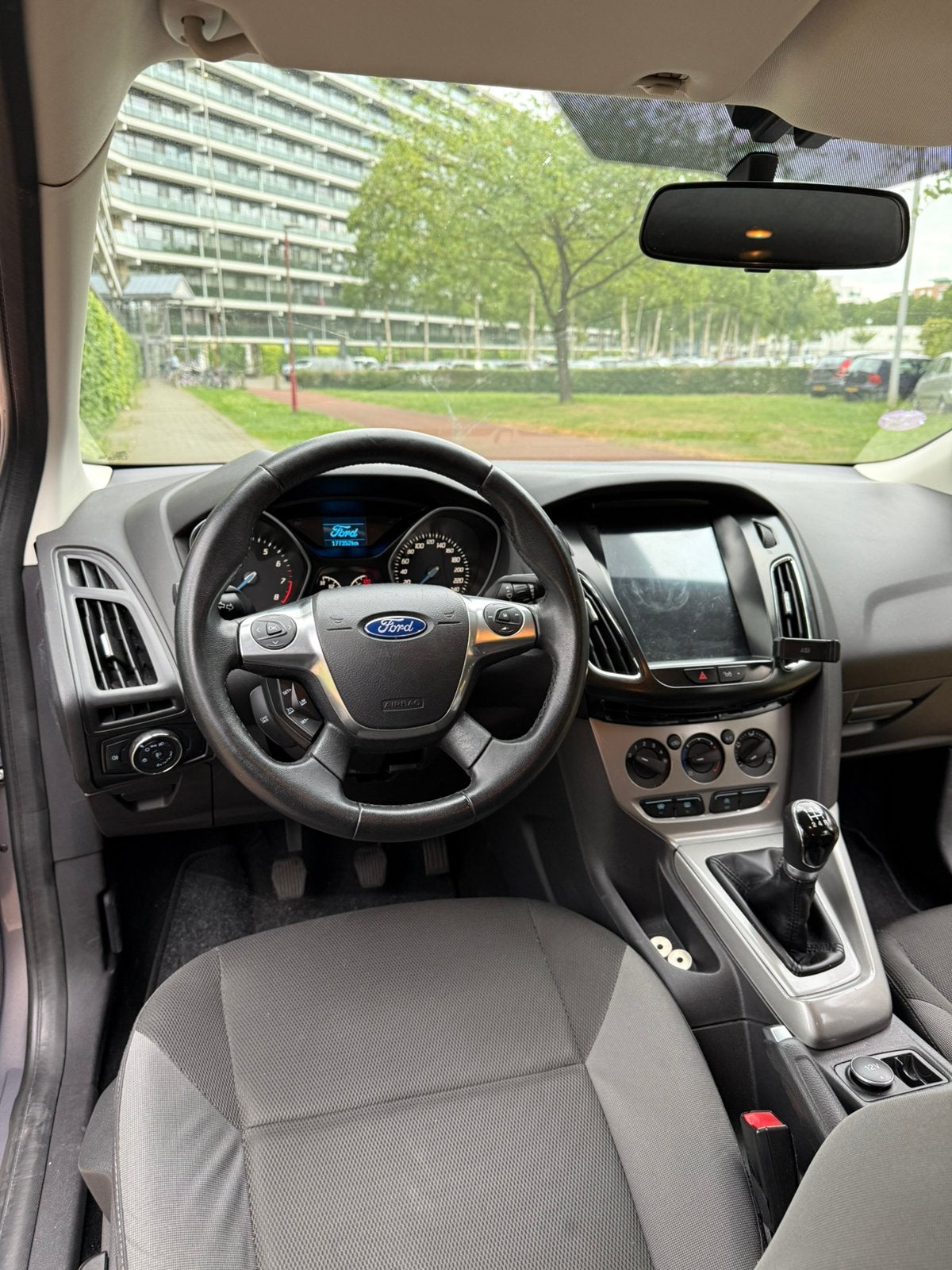 Foto 14 van Ford Focus 1.0 Ecoboost 74KW 5-D 2012 Bruin