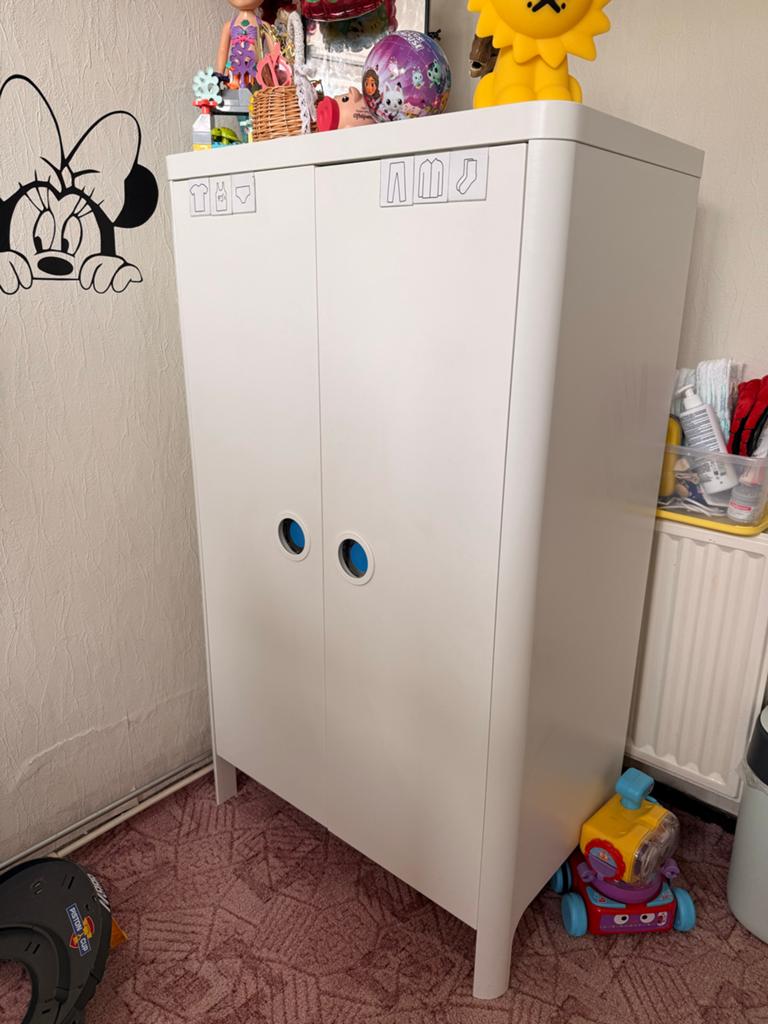 Ikea Busunge kast - Witte kinderkledingkast, Ophalen, Kast, 105 cm of meer, Zo goed als nieuw