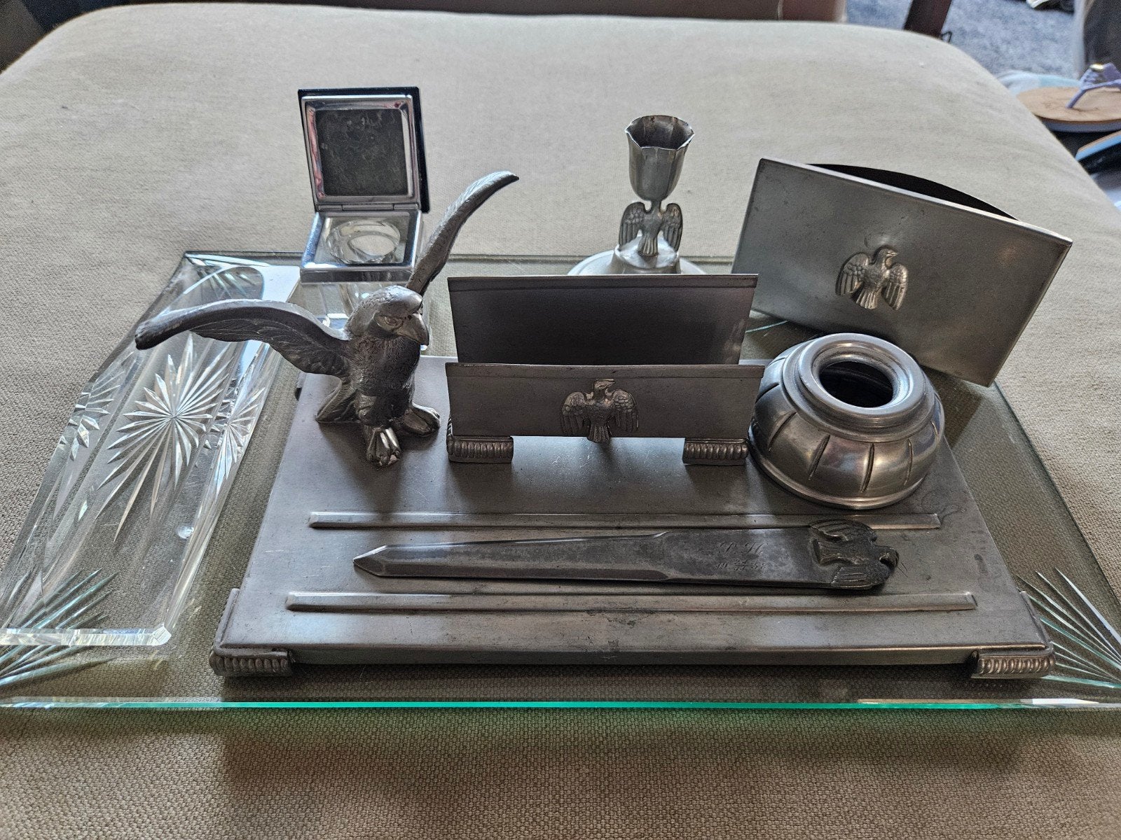 Unieke WO2 Bureau Set met Adelaar Motief -Complete Collectie, Antiek en Kunst, Ophalen of Verzenden