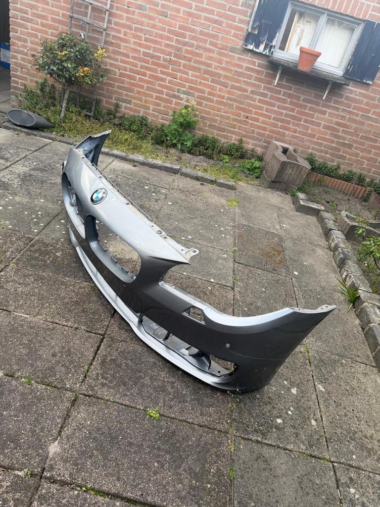 BMW 1 Serie E87 Voorbumper Grijs - Gebruikt, Gebruikt, Voor, Ophalen of Verzenden, Bumper