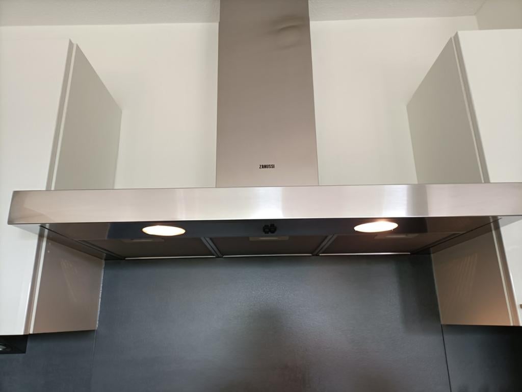 Zanussi Afzuigkap RVS 90 cm breed! Als nieuw!, Ophalen, Gebruikt, Wandschouwkap