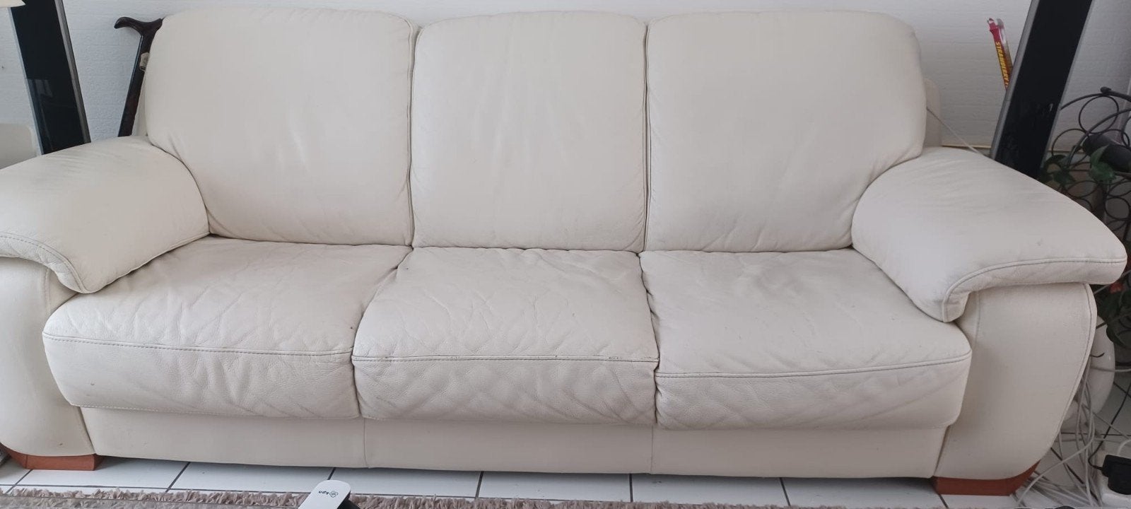 2X 3 ZITS identiek Comfortabele banken wit leer (plek 6pers), Gebruikt, Driepersoons, Ophalen of Verzenden, Rechte bank