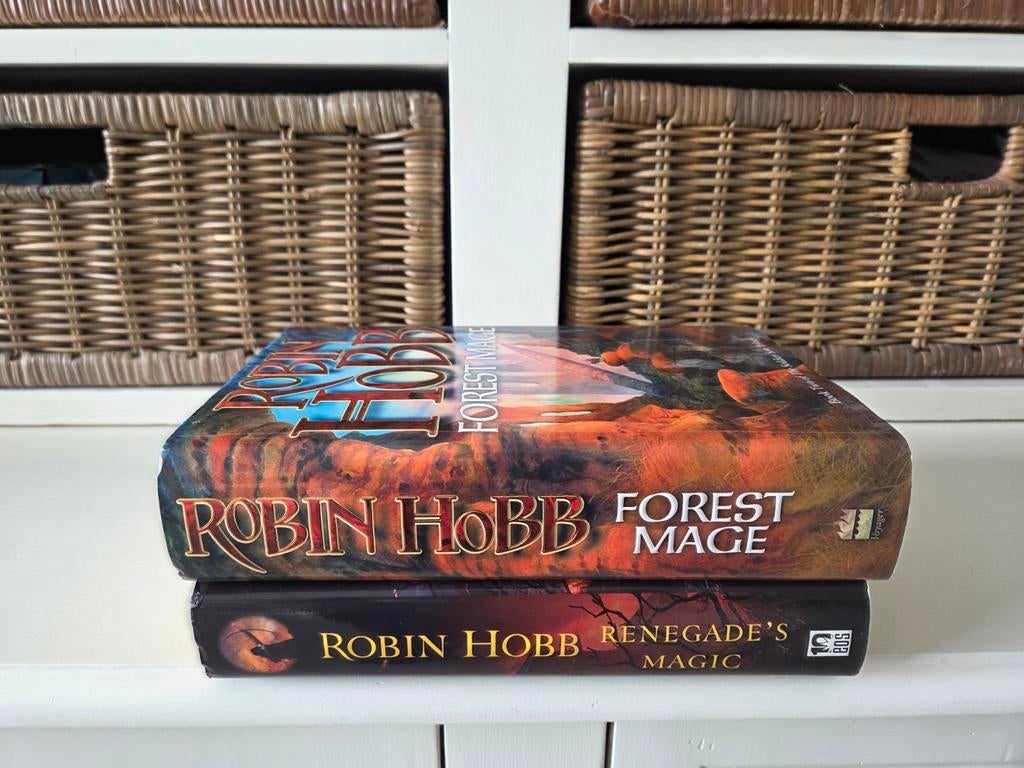 Robin Hobb - The Soldier Son Trilogy, Ophalen of Verzenden, Gelezen