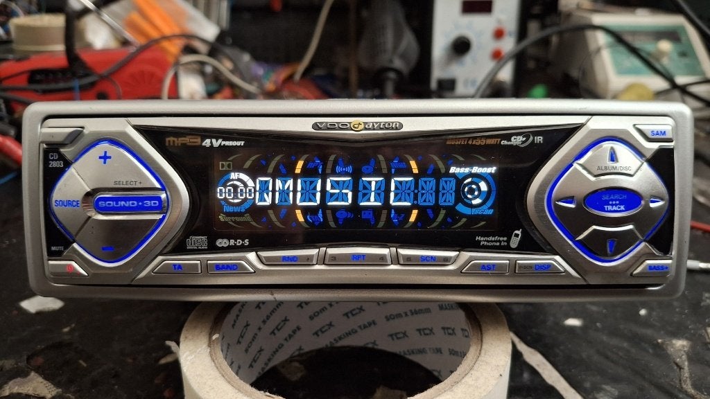 VDO CD2803 radio/cd/mp3/BT modificatie/ geborsteld front, VDO, Ophalen of Verzenden, Het Schakelplein 22 5651 GR Eindhoven, Nl@vdo.com