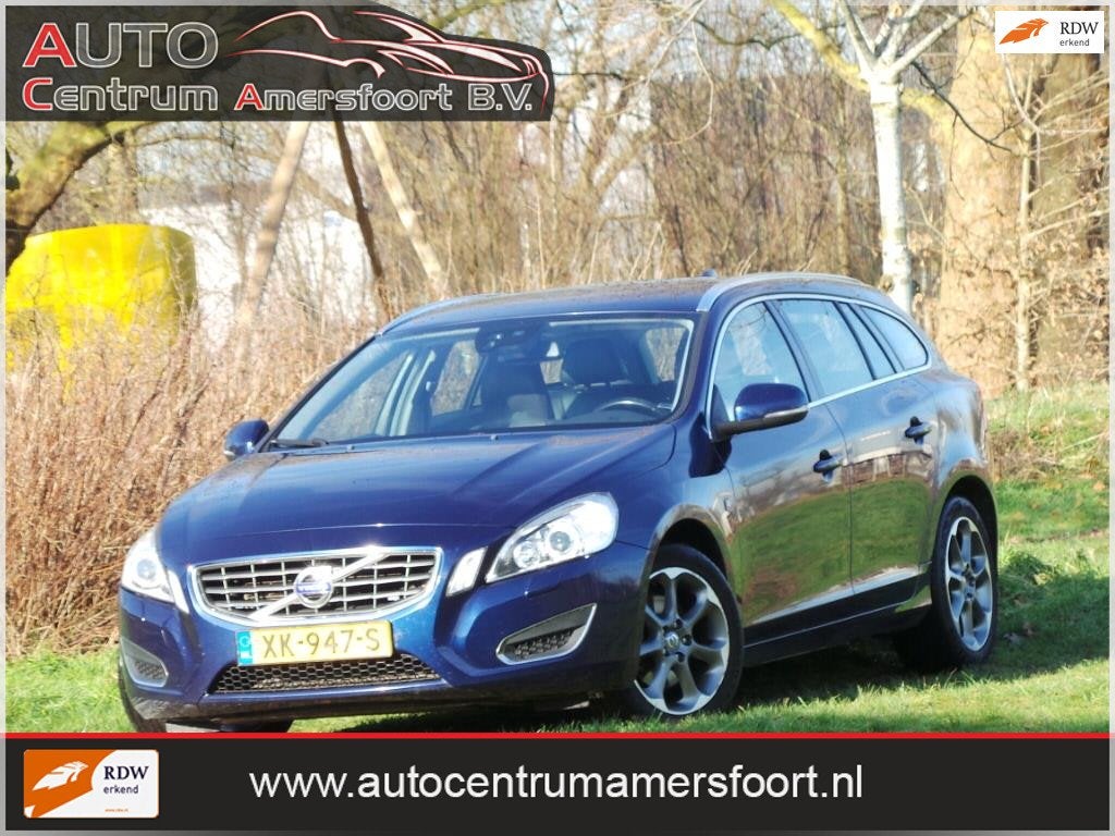 Volvo V60 1.6 T4 Summum ( INRUIL MOGELIJK ), Gebruikt, 4 cilinders, Blauw, Leder