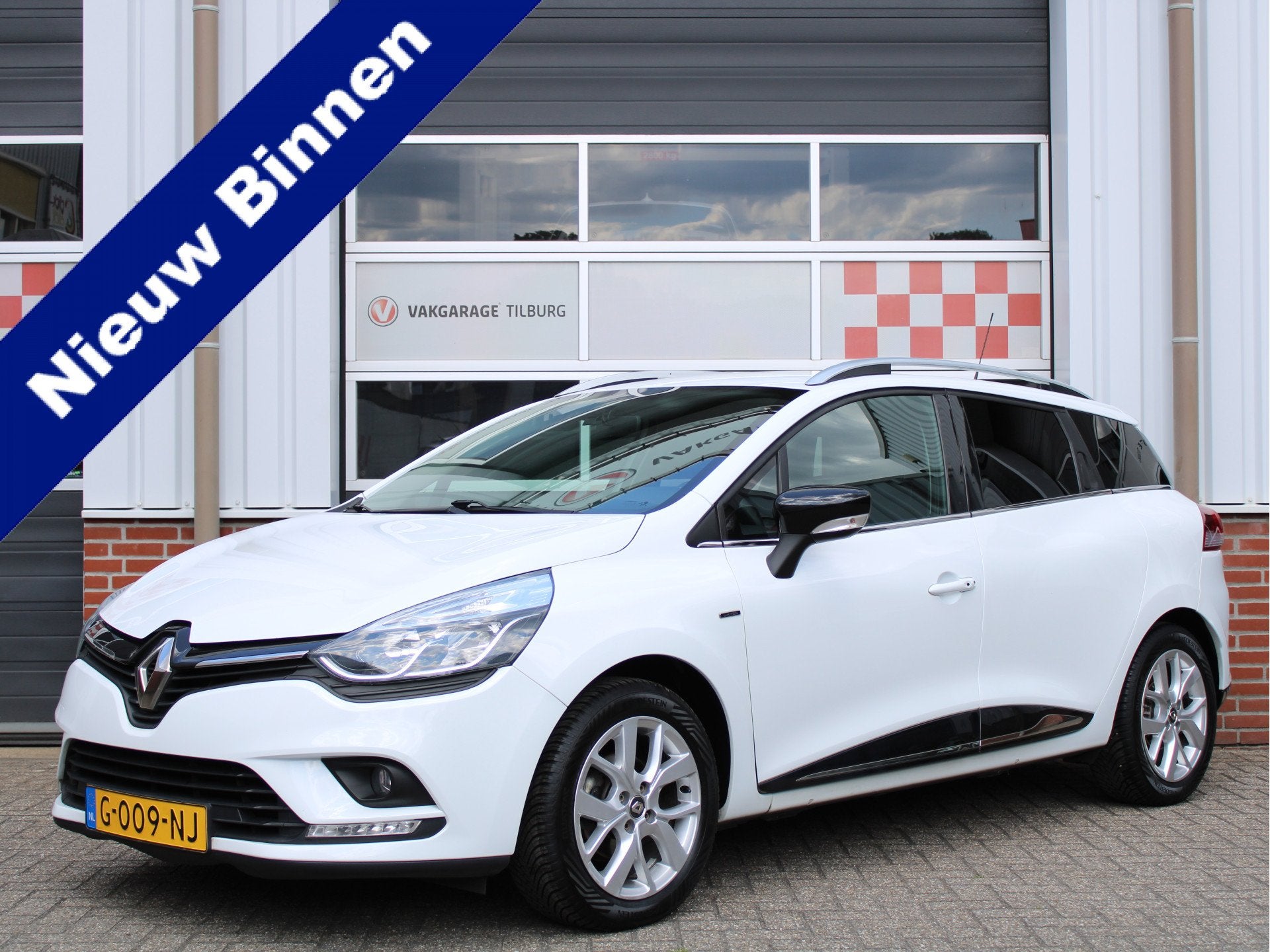 Renault Clio Estate 0.9 TCe 90PK Limited /NAVI/PDC/Donker gl, 898 cc, Stof, Gebruikt, Euro 6