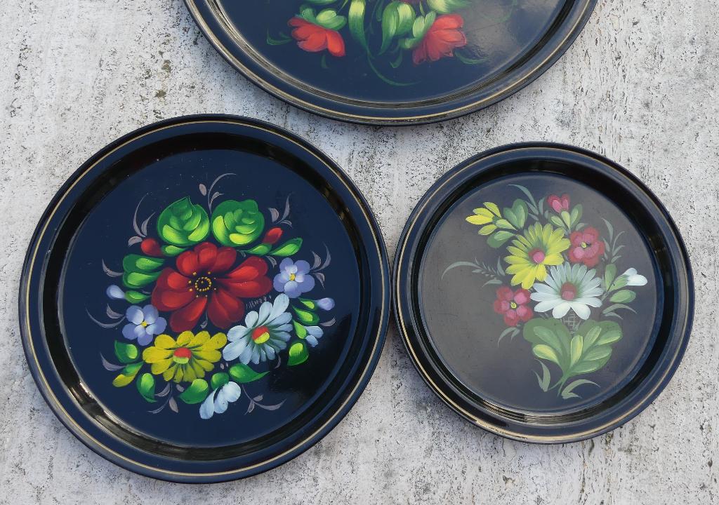3 x Super Mooie USSR Metalen Dienblad met Bloemen, Ophalen of Verzenden