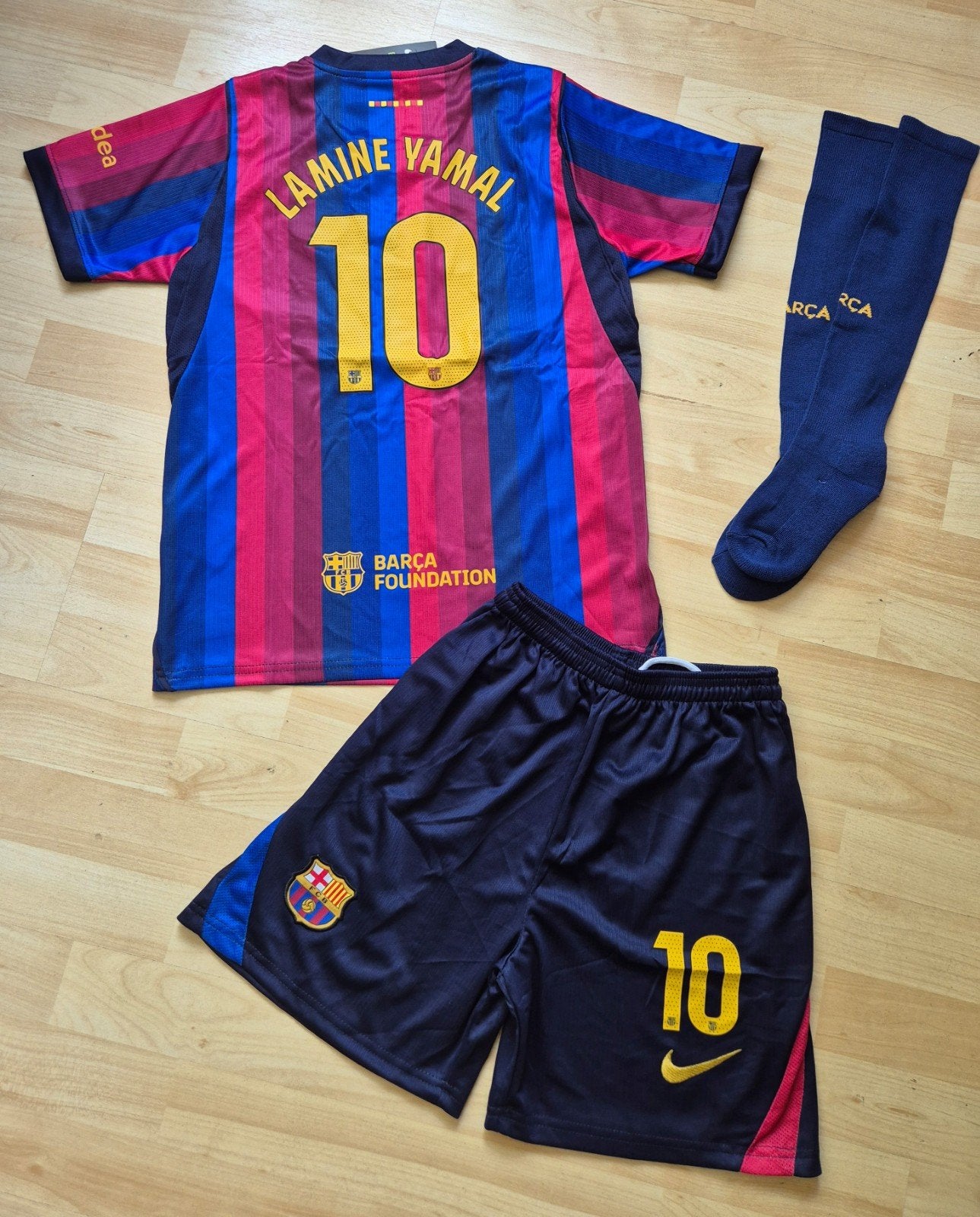 Barcelona Lamine Yamal voetbaltenue Kids 134-140, Jongen of Meisje, Ophalen of Verzenden, Nike, Nieuw