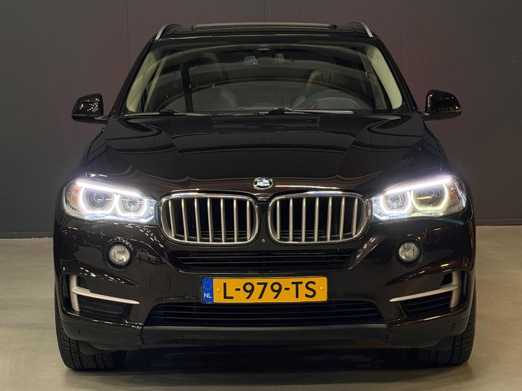 BMW X5 XDrive40e High Executive B&O/PANO/MEMORY/HEAD-UP/M-SP, Gebruikt, 4 cilinders, Bruin, Vierwielaandrijving