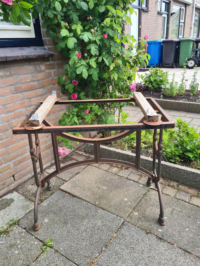 Gietijzeren tuintafel frame - Vintage onderstel, Ophalen