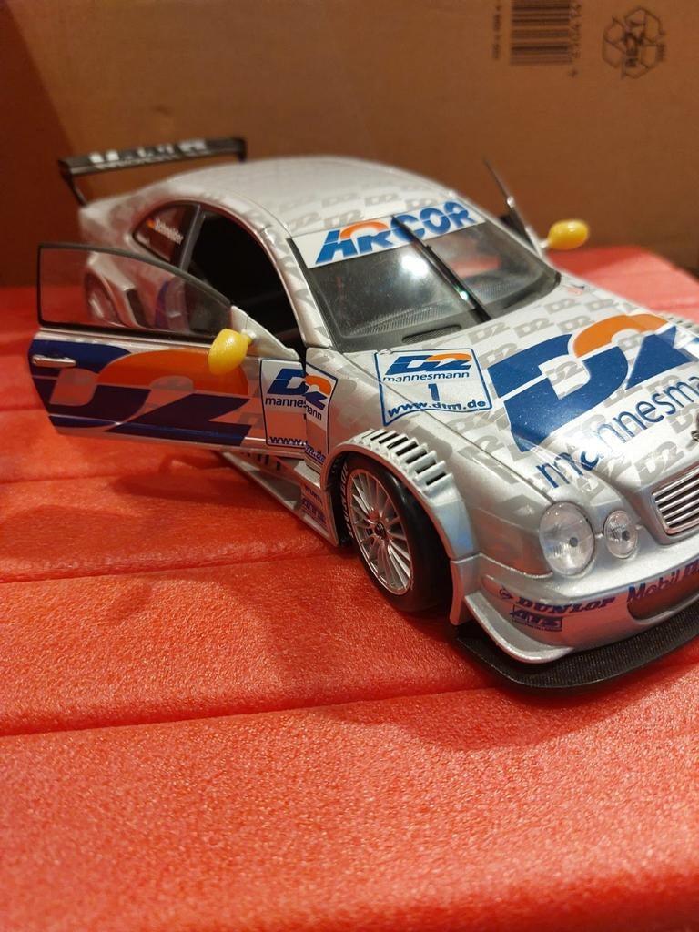 Mercedes maisto modelauto, Hobby en Vrije tijd, Modelauto's | 1:18, Verzenden, Zo goed als nieuw, Maisto