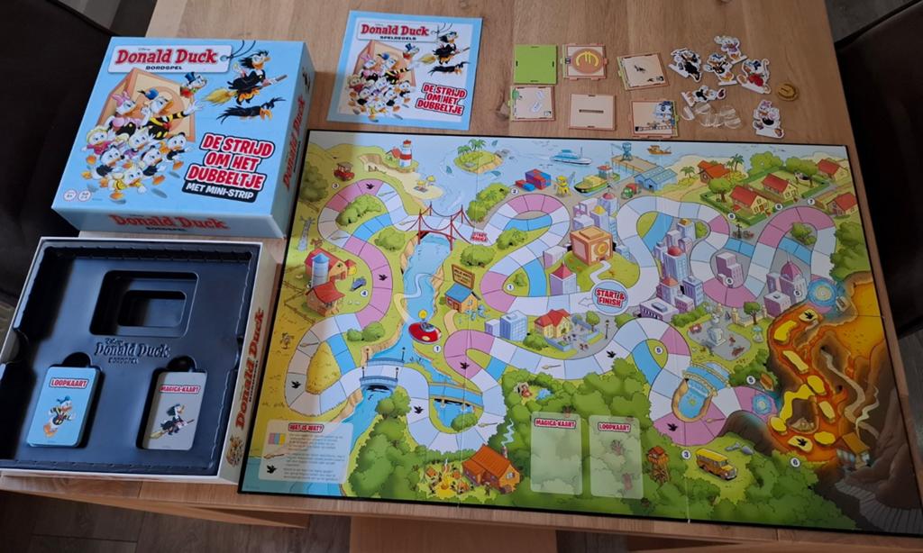 Donald Duck de strijd om het dubbeltje, Hobby en Vrije tijd, Gezelschapsspellen | Bordspellen, Vijf spelers of meer, Ophalen of Verzenden
