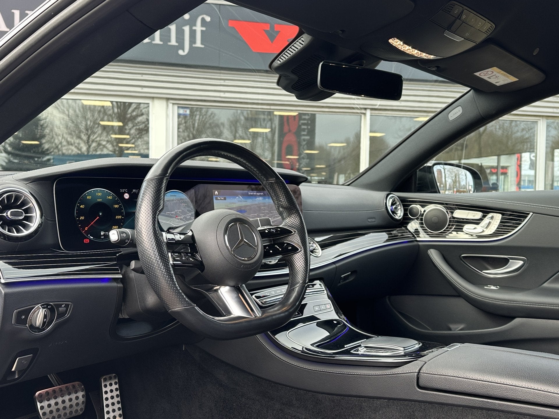 Mercedes-Benz E-Klasse Coupé 200 AMG Line | Memory | 360 ca, Automaat, Achterwielaandrijving, 4 cilinders, 1650 kg