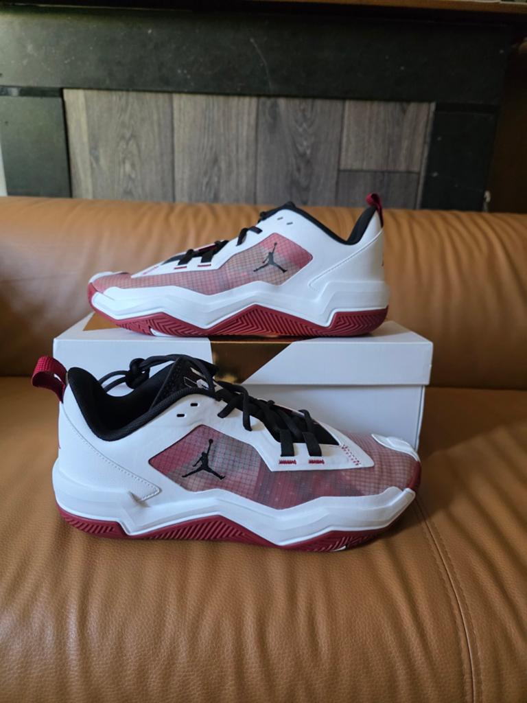 JORDAN ONE TAKE 4 BORDEAUX MAAT 46, Kleding | Heren, Schoenen, JORDAN, Overige kleuren, Verzenden, Nieuw
