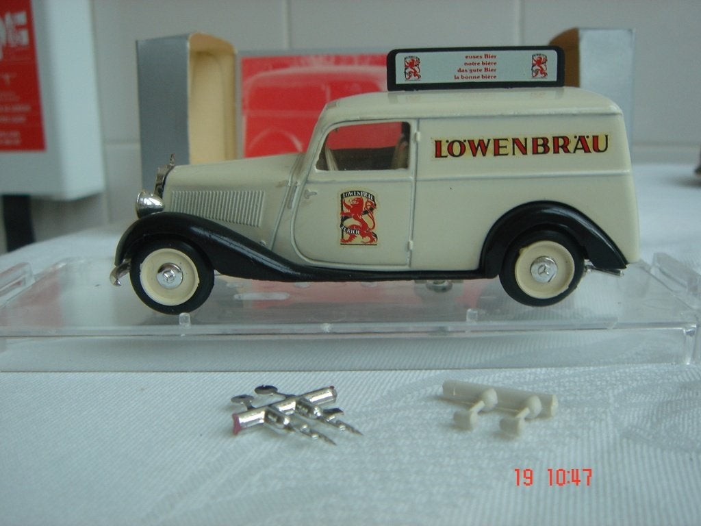 MERCEDES 170 VAN LOWENBRAU VITESSE, Ophalen of Verzenden, Zo goed als nieuw, Auto, Overige merken