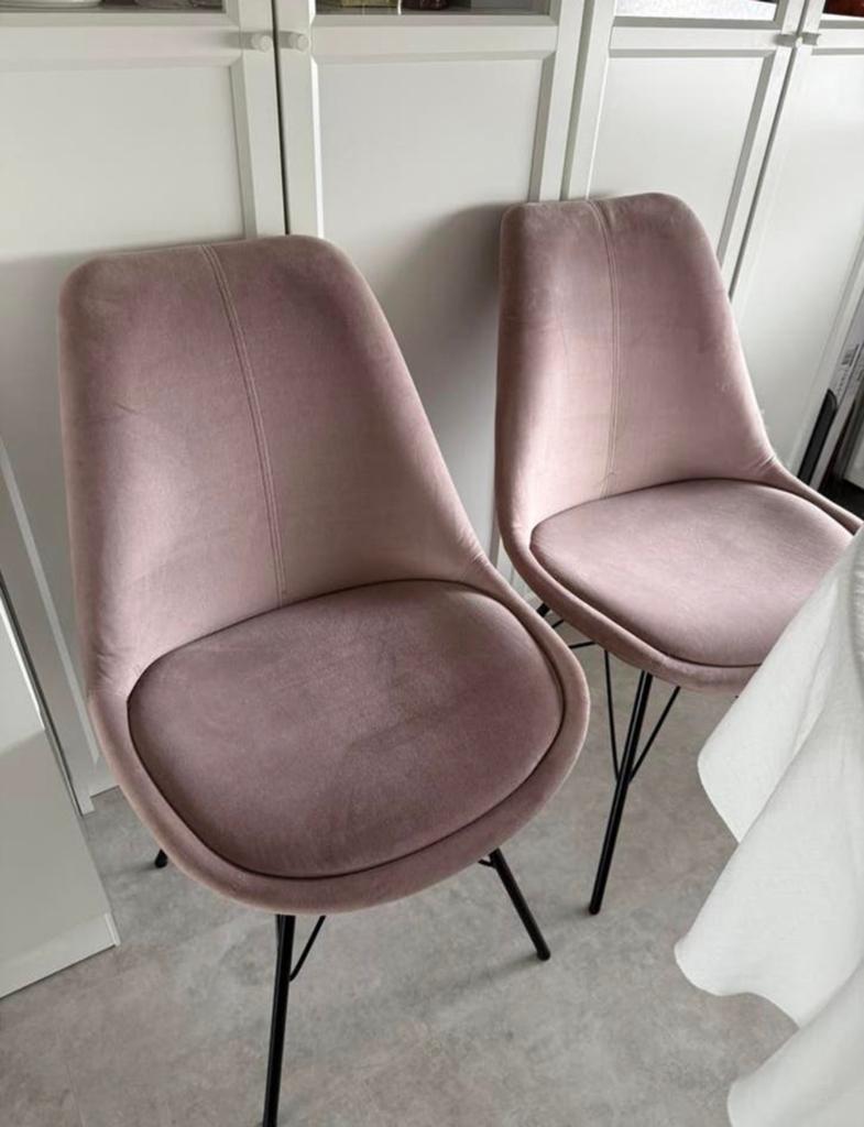 Twee roze velvet eetkamerstoelen, Huis en Inrichting, Twee, Overige kleuren, Ophalen of Verzenden, Zo goed als nieuw