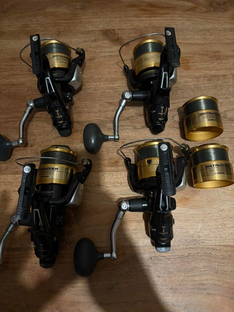 4x Shimano 8000D baitrunner  + 2x spoel, Ophalen of Verzenden, Zo goed als nieuw, Molen