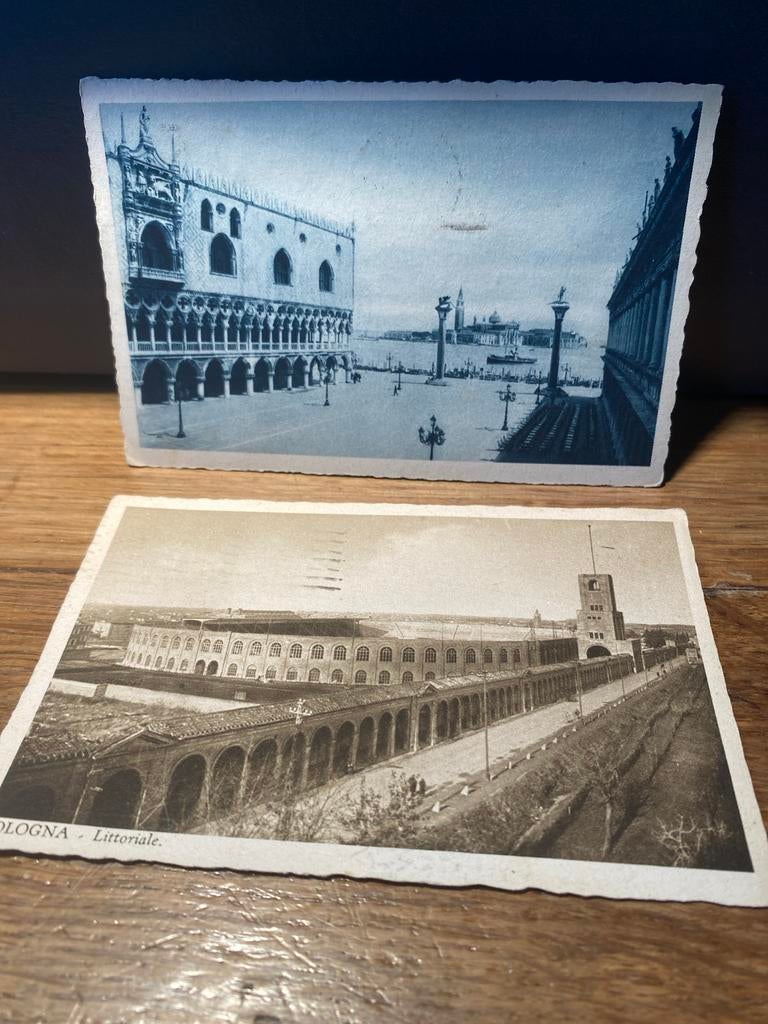 2 Ansichtkaarten Italië: Venetië en Bologna, Verzamelen, Ansichtkaarten | Buitenland, Ophalen of Verzenden, Voor 1920, Gelopen
