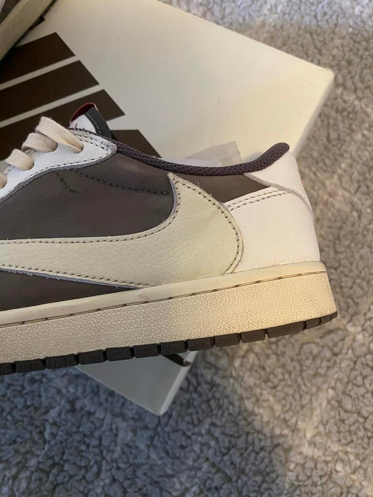 Travis Scott x Air Jordan 1 Low OG 'Reverse Mocha' - Maat 43, Kleding | Heren, Schoenen, Ophalen, Bruin, Sneakers of Gympen, Gedragen