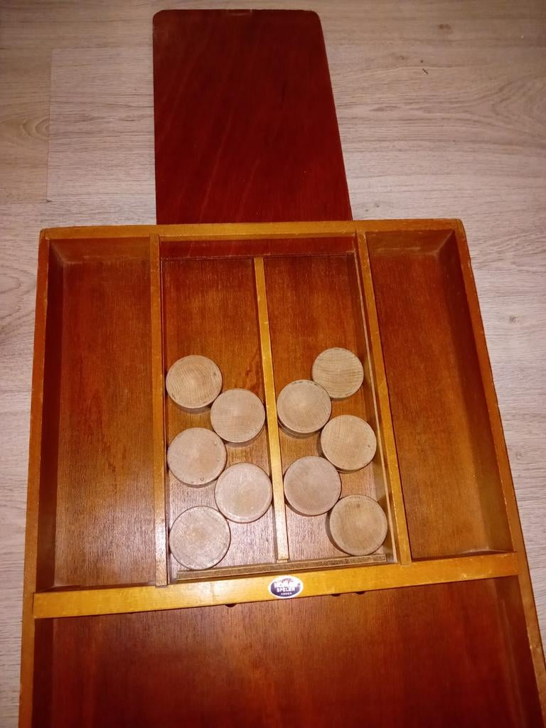 Een Homas sjoelbak van 180 cm lang 19 sjoelschijven, Hobby en Vrije tijd, Gezelschapsspellen | Bordspellen, Ophalen