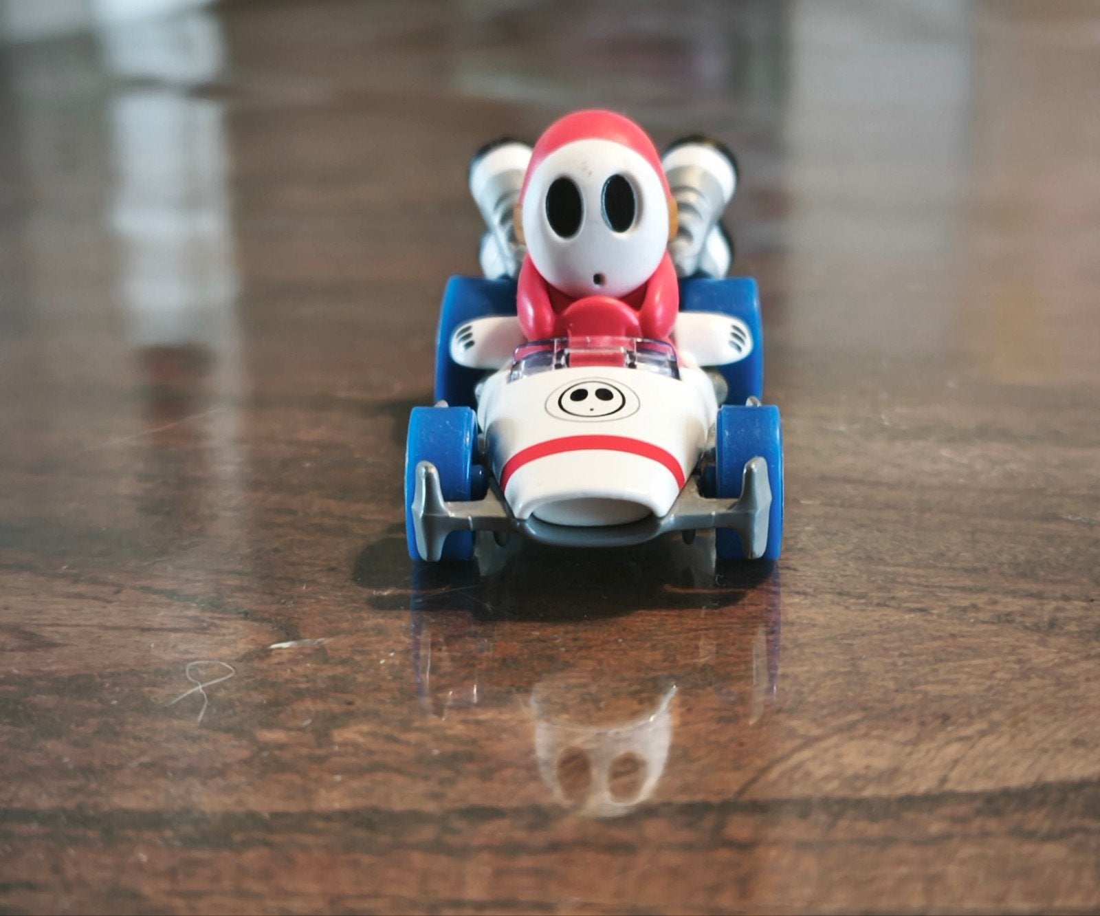 Mario Kart Shy Guy raceauto - Hot Wheels, Ophalen of Verzenden, Zo goed als nieuw