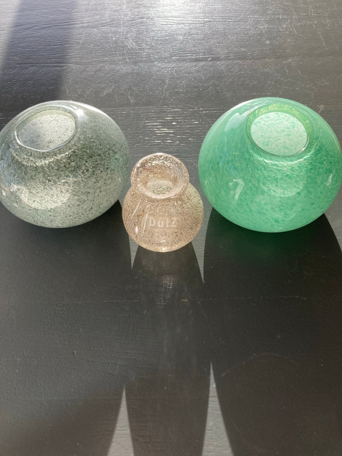 Dutz! Set van 3 glazen vazen, groen en bruin, van Dutz, Ophalen of Verzenden, Zo goed als nieuw, Meerkleurig, Glas