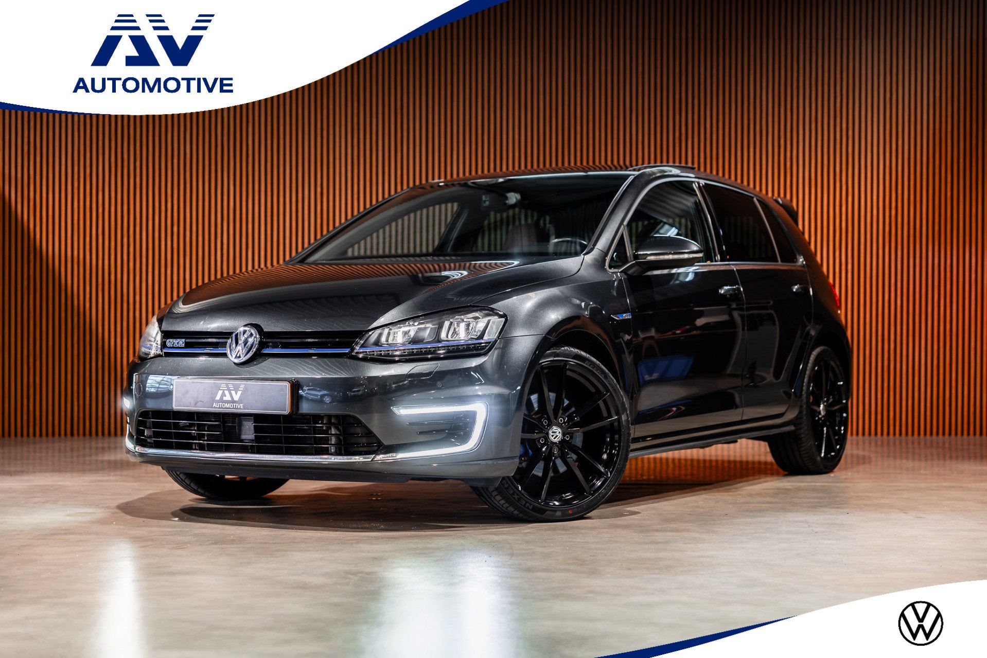 Volkswagen Golf 1.4 TSI GTE | Panorama | ACC | LED Koplampen, Gebruikt, Euro 6, 4 cilinders, Leder