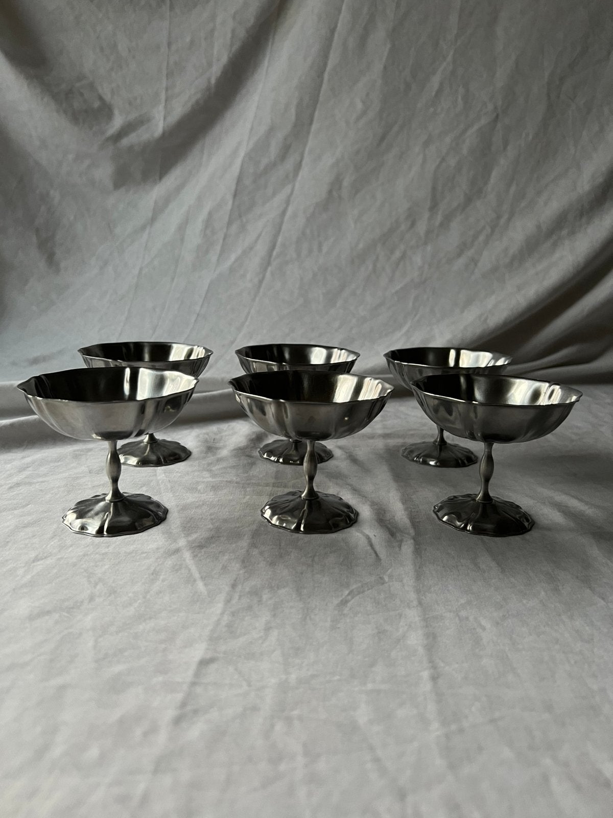 Vintage Franse RVS tulpvormige inox dessert- of ijscoupes, Ophalen, Metaal, Vintage, Kom(men)