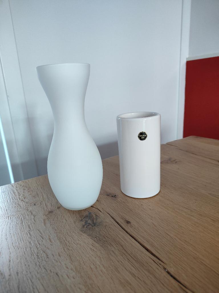 Witte vazen (Delfts wit of melkglas), Gebruikt, Wit, Aardewerk of Porselein, Ophalen of Verzenden
