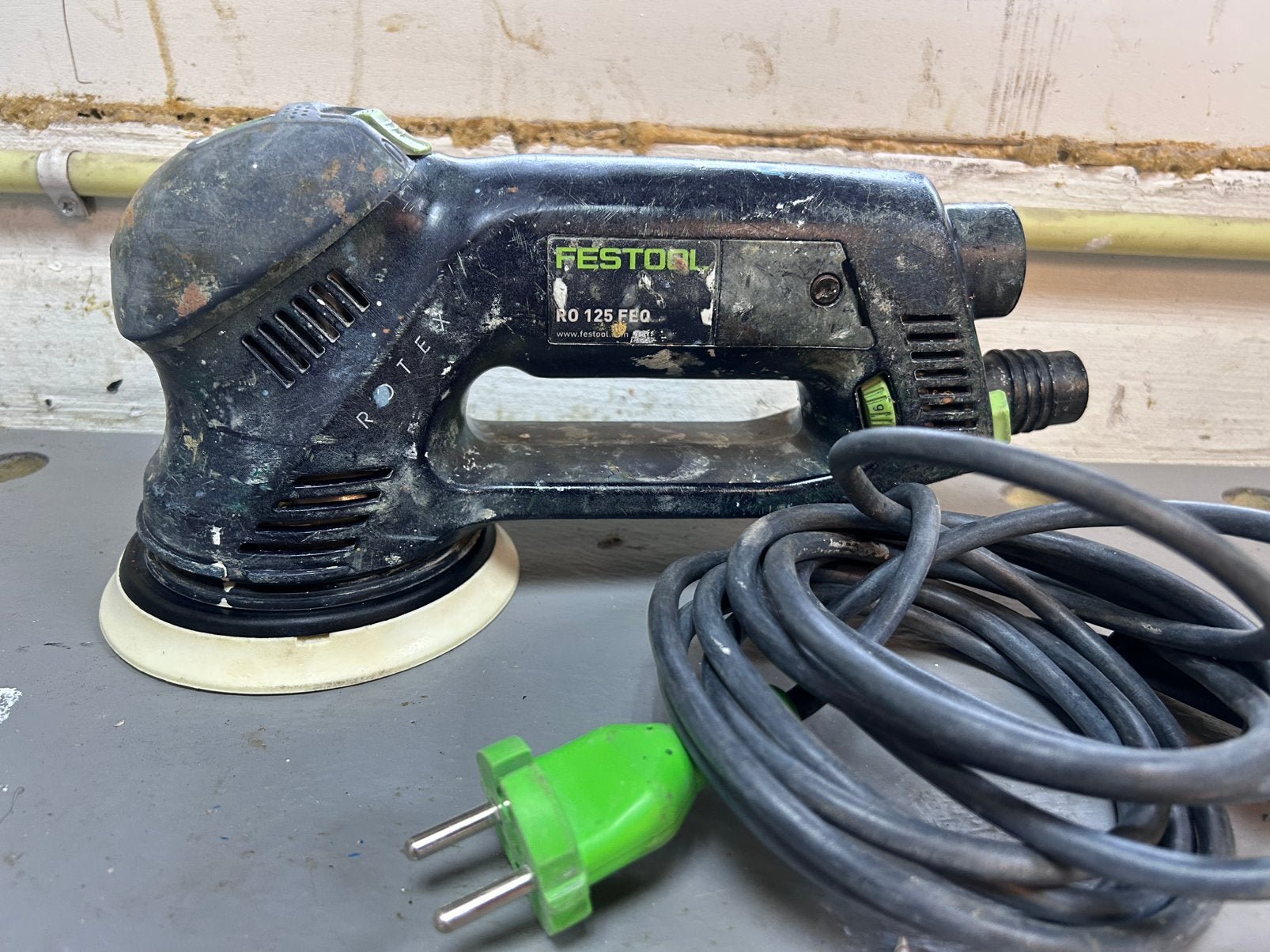 Festool ro125 feq, Doe-het-zelf en Verbouw, Ophalen of Verzenden, Gebruikt, Minder dan 600 watt, Excentrische schuurmachine