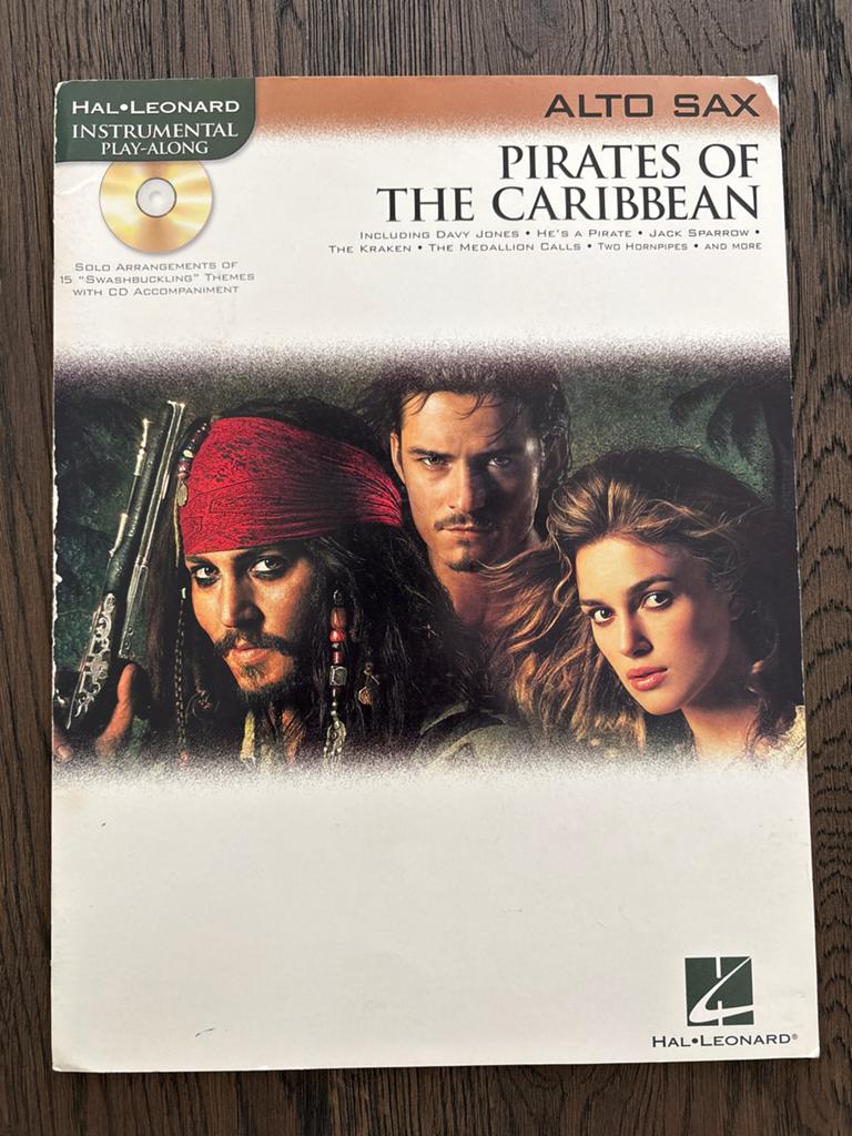 Pirates of the Caribbean - Alto Sax bladmuziek met CD, Muziek en Instrumenten, Bladmuziek, Filmmuziek en Soundtracks, Saxofoon