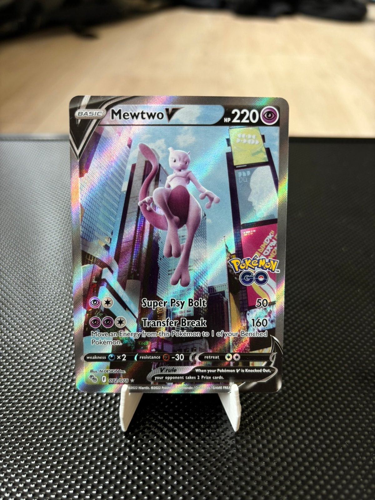 Mewtwo V 072 Pokemon Go, Ophalen of Verzenden, Zo goed als nieuw