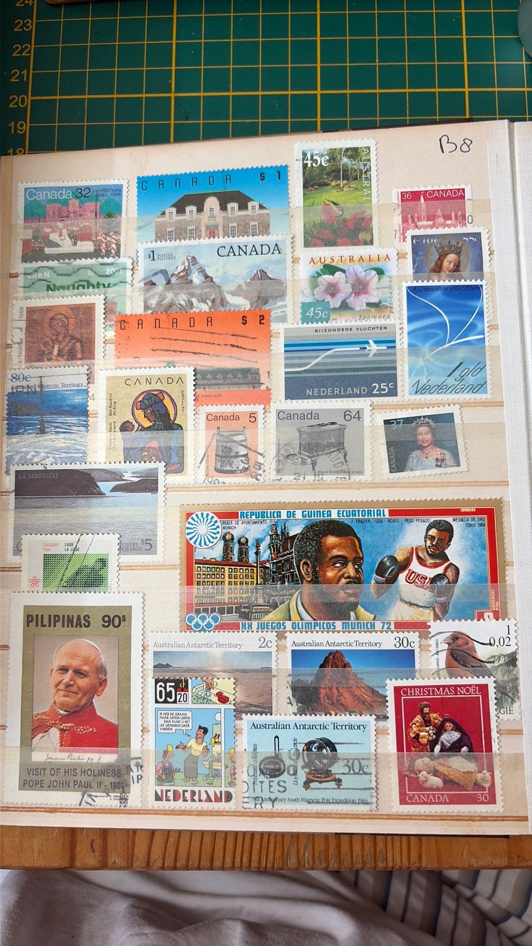 Mooie postzegels weteld B8, Postzegels en Munten, Postzegels | Volle albums en Verzamelingen, Verzenden, Buitenland