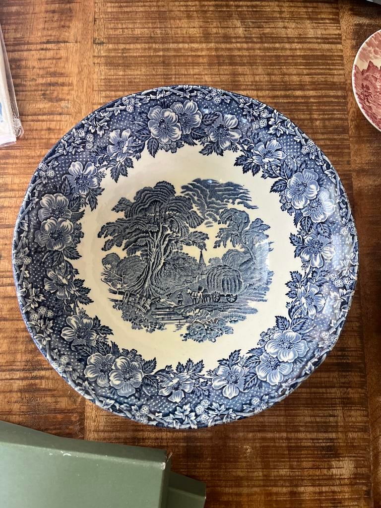 Wedgwood Enoch Woodland schaal, Antiek en Kunst, Antiek | Servies los, Ophalen of Verzenden