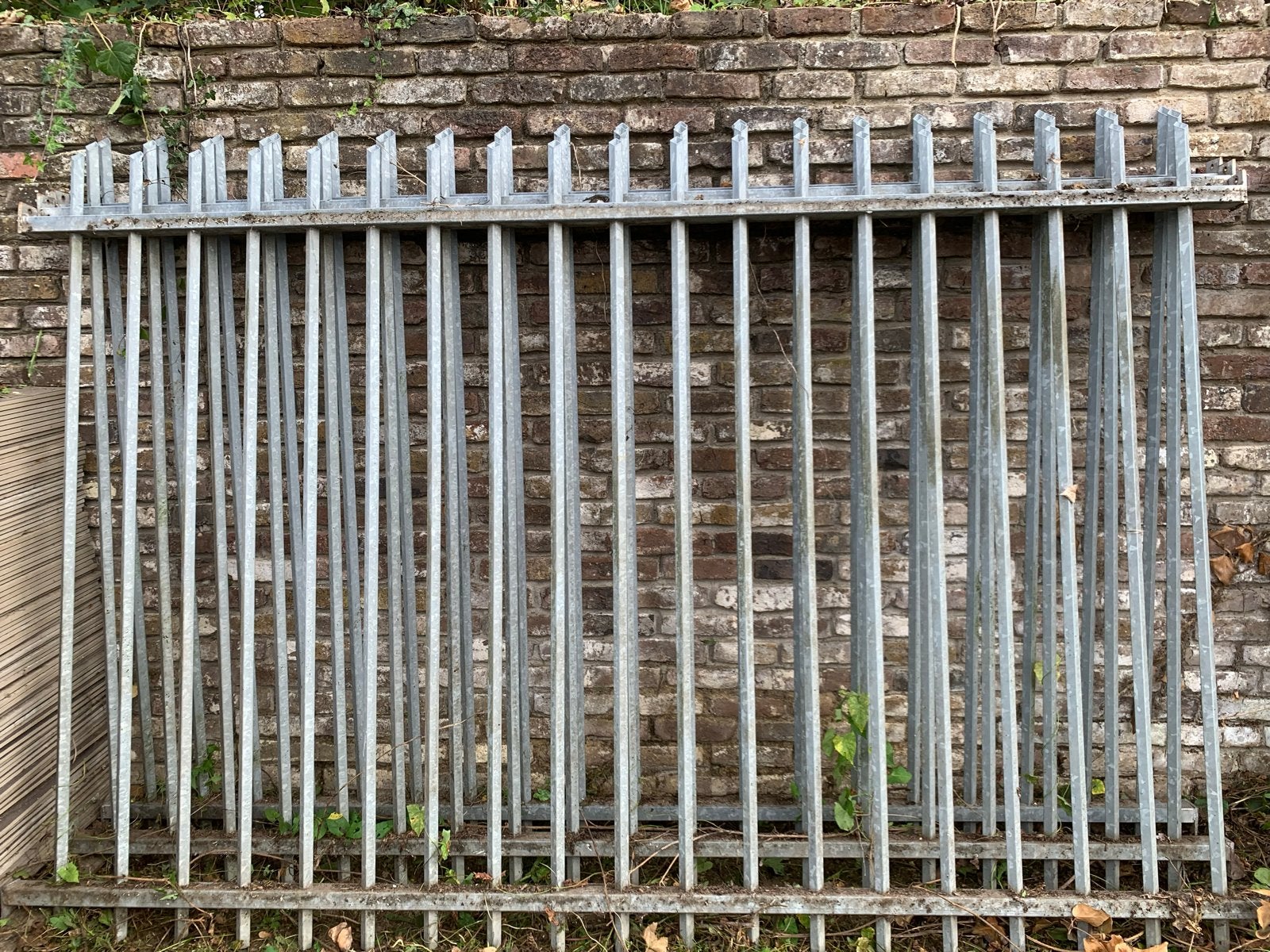 15 Hekken met palen en klein poortje, Ophalen, Met poort, Gebruikt, Spijlenhekwerk