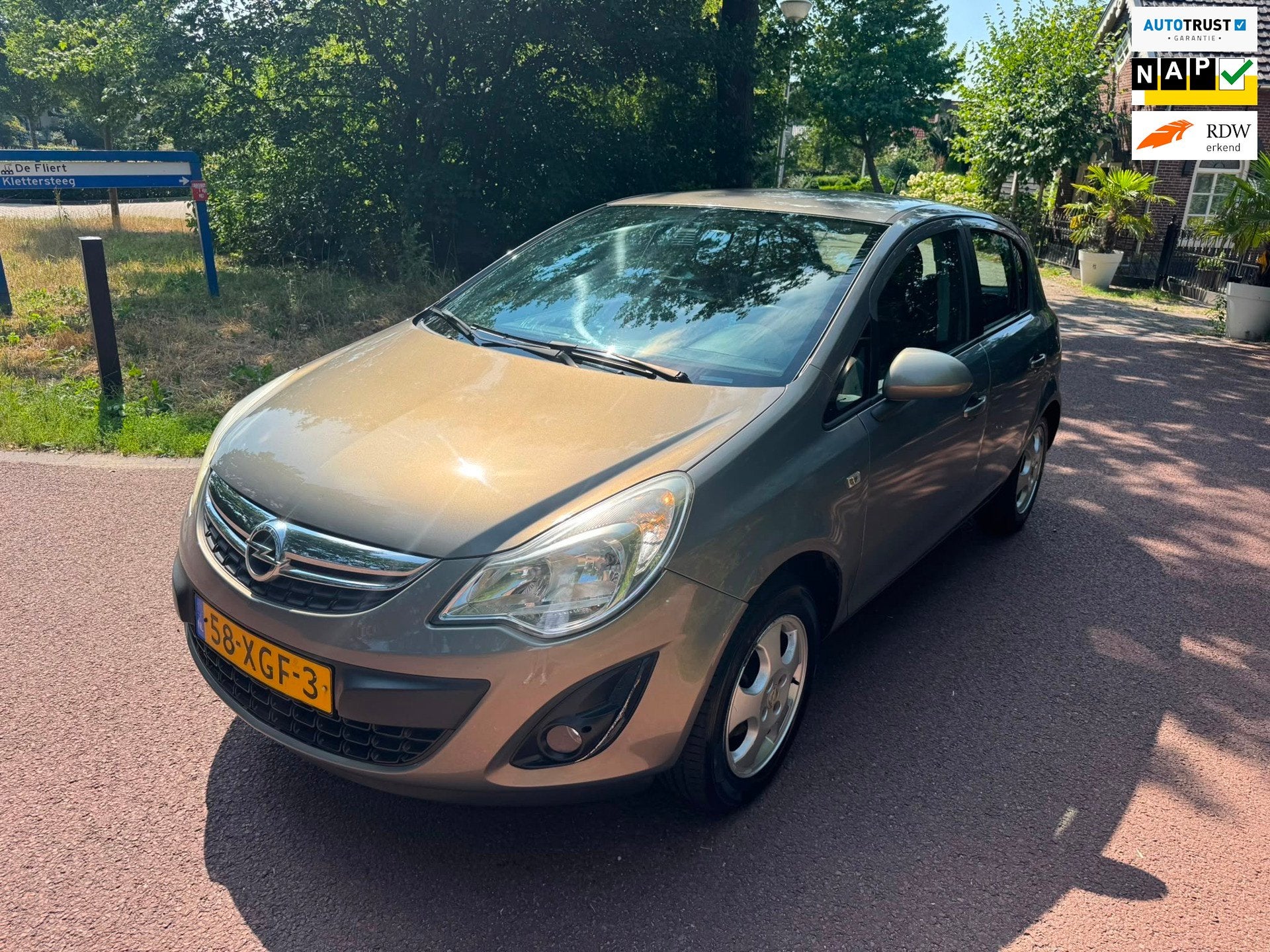 Opel Corsa 1.2-16V Anniversary Edition / Airco / NAP / Apk /, Auto's, Voorwielaandrijving, Euro 5, Gebruikt, 4 cilinders