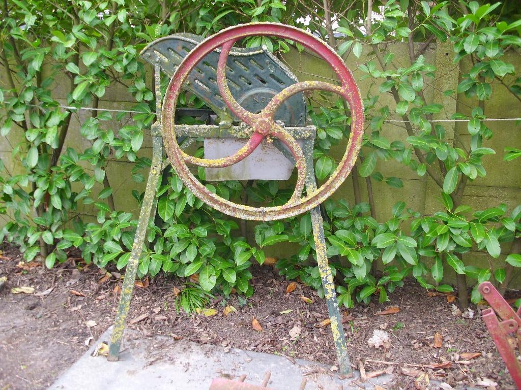 Bietenmolen., Ophalen