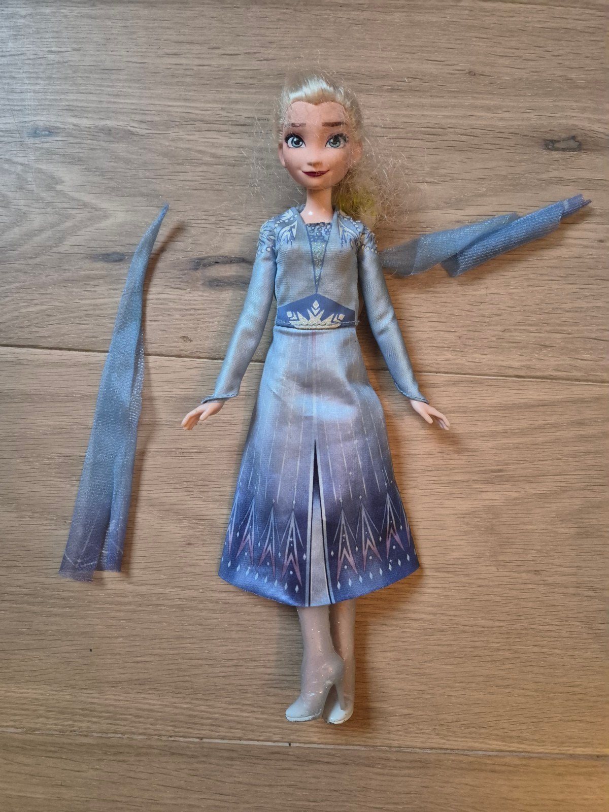 Zingende Elsa pop uit Frozen 2, Kinderen en Baby's, Ophalen of Verzenden, Gebruikt, Overige typen