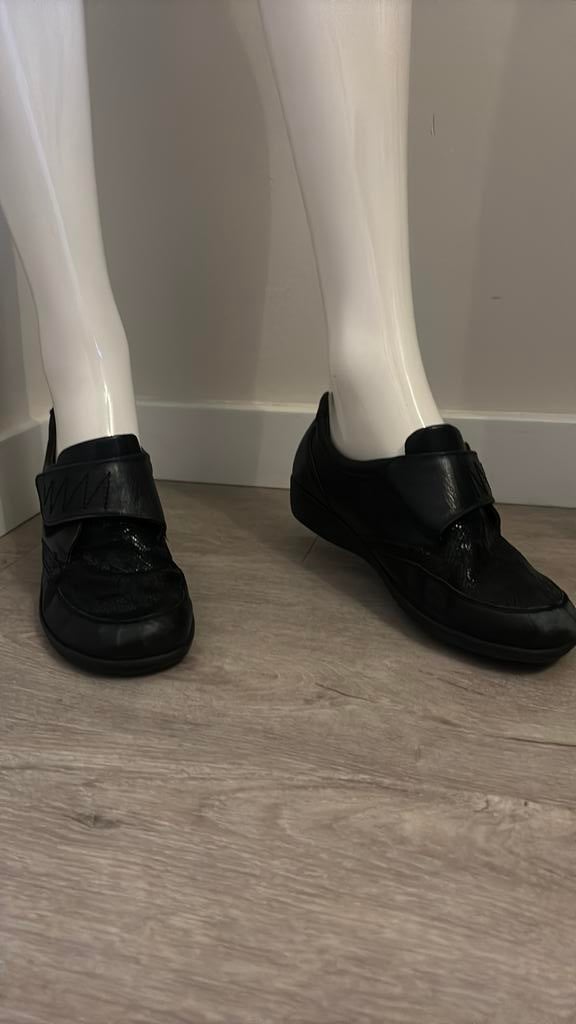 Caprice comfort schoenen maat 38, Ophalen of Verzenden, Zo goed als nieuw, Zwart, Sneakers of Gympen