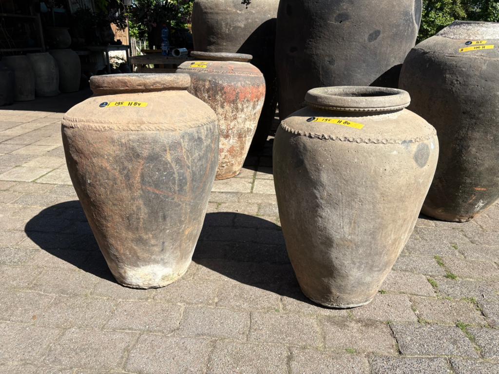 2 mooie oude kruiken uit India., Ophalen, Gebruikt, 40 cm of meer, Rond
