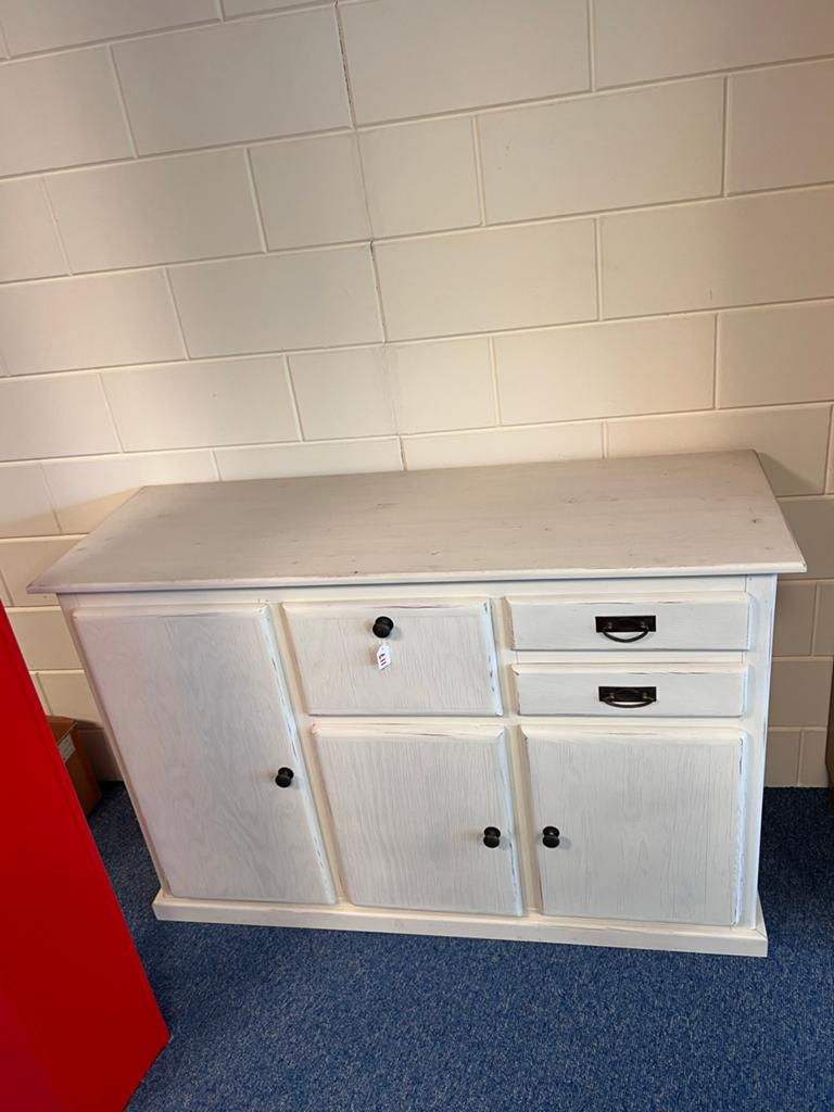Wit dressoir oud grenenhout, nieuw geloogd en in de was, Ophalen, 100 tot 150 cm, Nieuw, Met lade(s)