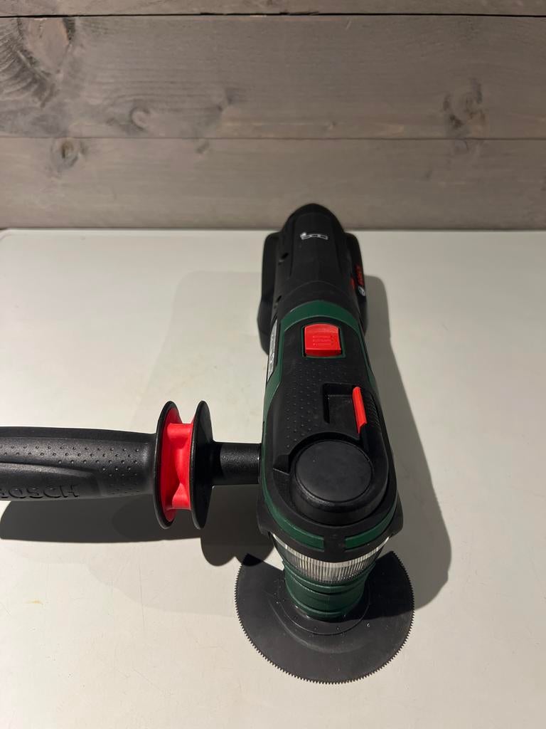 Bosch AdvancedMulti 18 Accu Multitool met 4.0 Ah Accu, N, N, Nieuw, Ophalen of Verzenden